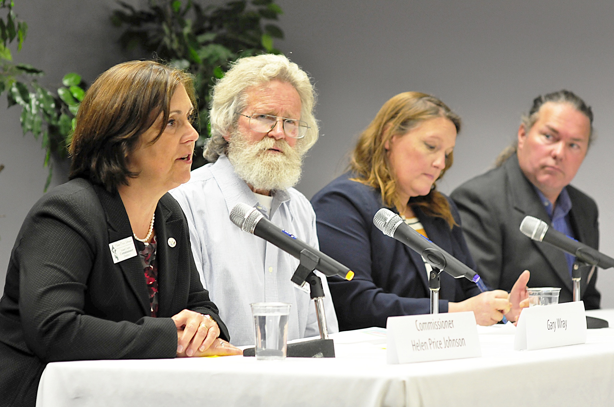 Photo by Michael Watkins / Whidbey News-Times                                State Rep. Dave Hayes, R-Camano, and Democratic candidate Doris Brevoort answer questions at a candidate forum Thursday.