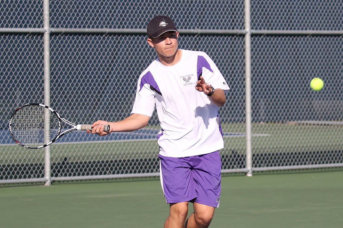 Short-handed Wildcats fall to Getchell / Tennis