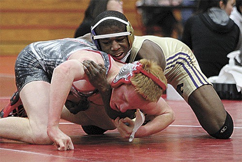 Oak Harbor's Jahleel Vester