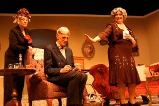 In an interview with Cosme McMoon (Allen Young) Jenkins asks the pianist to vote for his favorite recording on the phonograph.