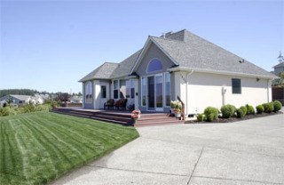 This edition's featured anchor home is a three bedroom two bath Whidbey Links house.