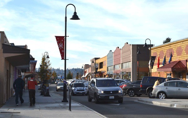 Shoppers make they way through downtown Oak Harbor on Saturday