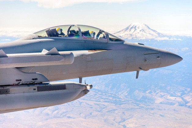 Air contamination problems are being reported in the F/A-18 Hornet and EA-18G Growler.