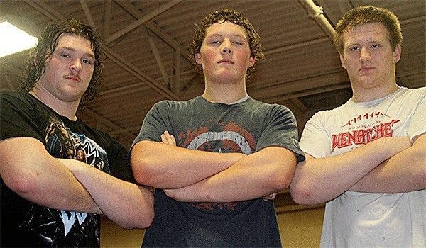 The Oak Harbor High School wrestling team includes three of the state's top 3A athletes in the 285-pound class.