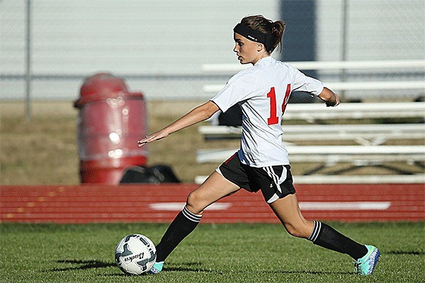Mallory Kortuem controls the ball in Tuesday's win.