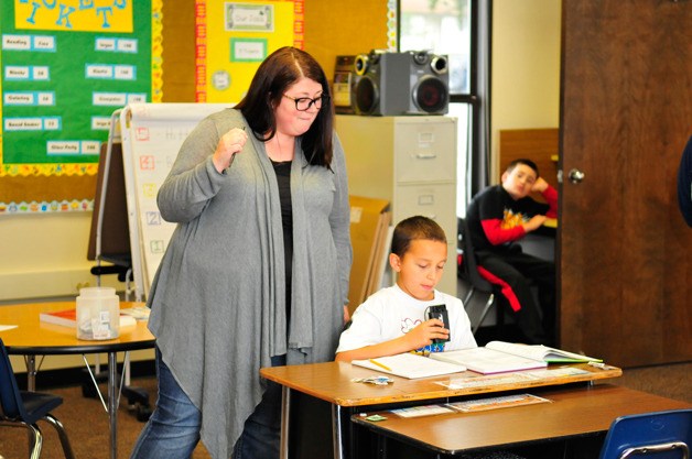 Elizabeth Loftus teaches class at Olympic View Elementary school in Oak Harbor