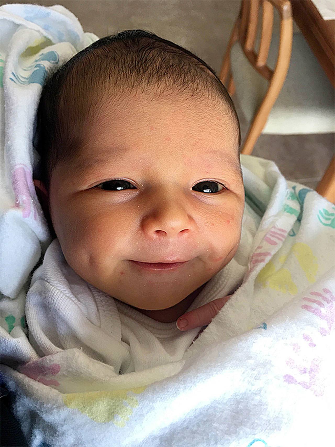 Tony and Amy Peplinski are proud to announce the birth of there first granddaughter. Alondra Damiana was born to Andrew and Atylana, of Oak Harbor, at 11:45 p.m. Oct. 20, 2016. Alondra weighed 7 pounds, 2 ounces, and was 20 inches long.