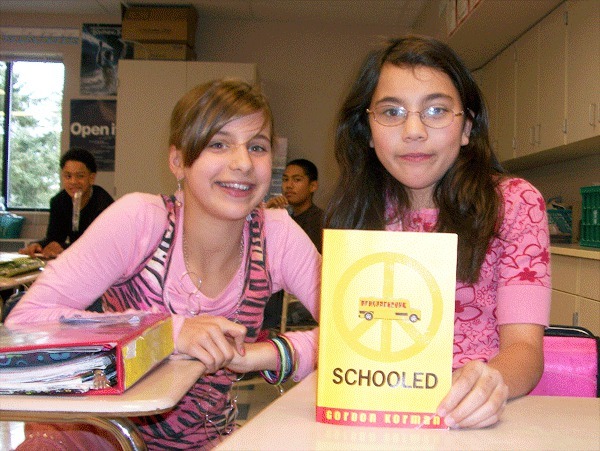 Sixth graders Sydney Dickinson