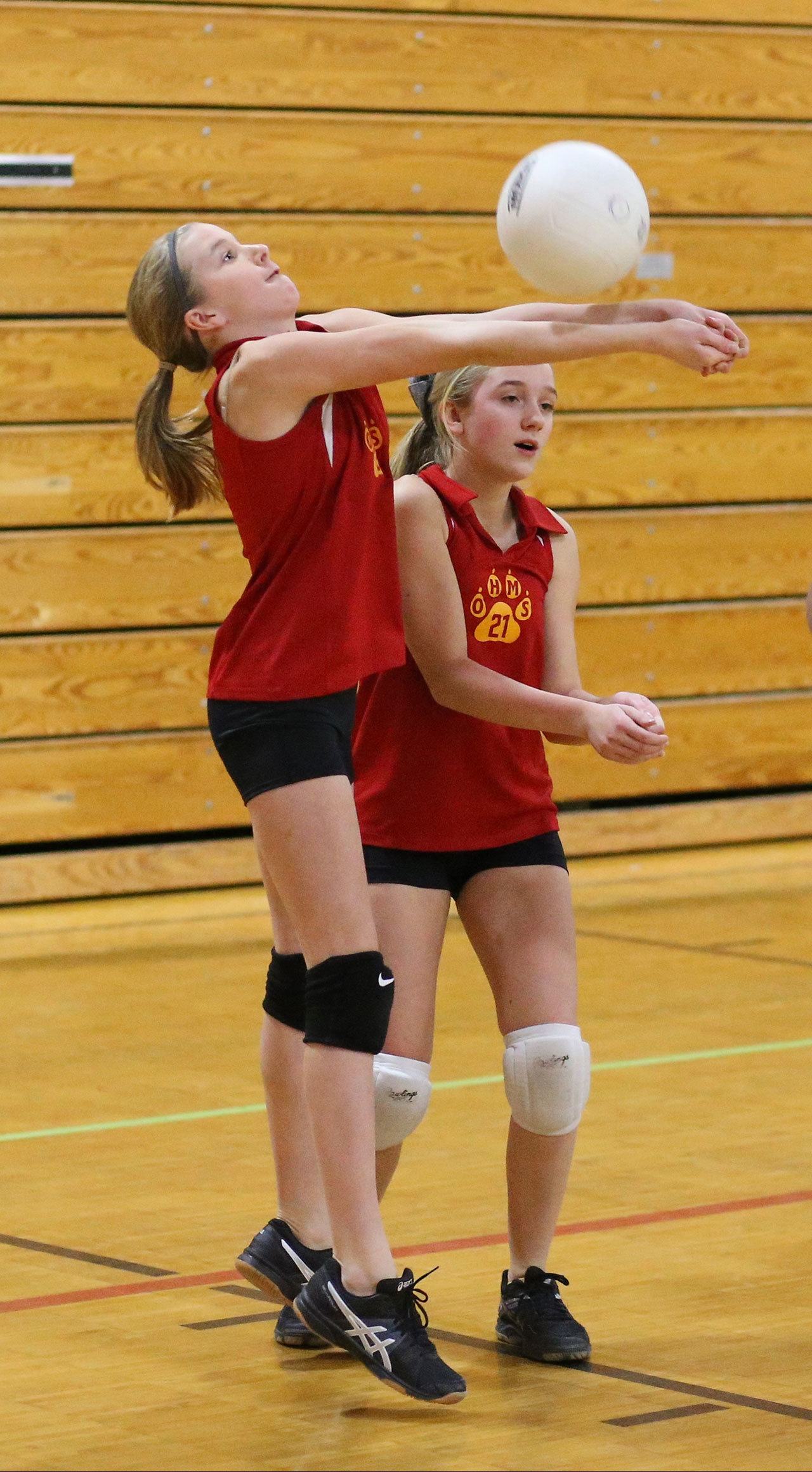 Panthers, Cougars square off / Middle school volleyball | Whidbey News ...