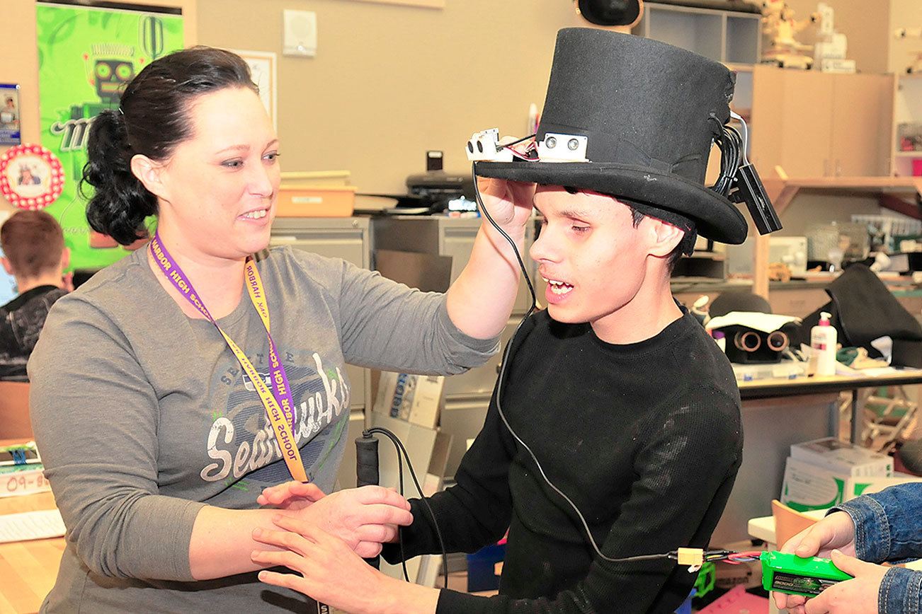 Blind student gets high-tech hat created by Robotics Team