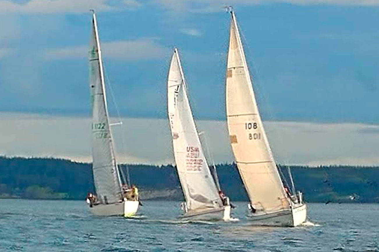 Walker, Buys each claim a first place / Sailing