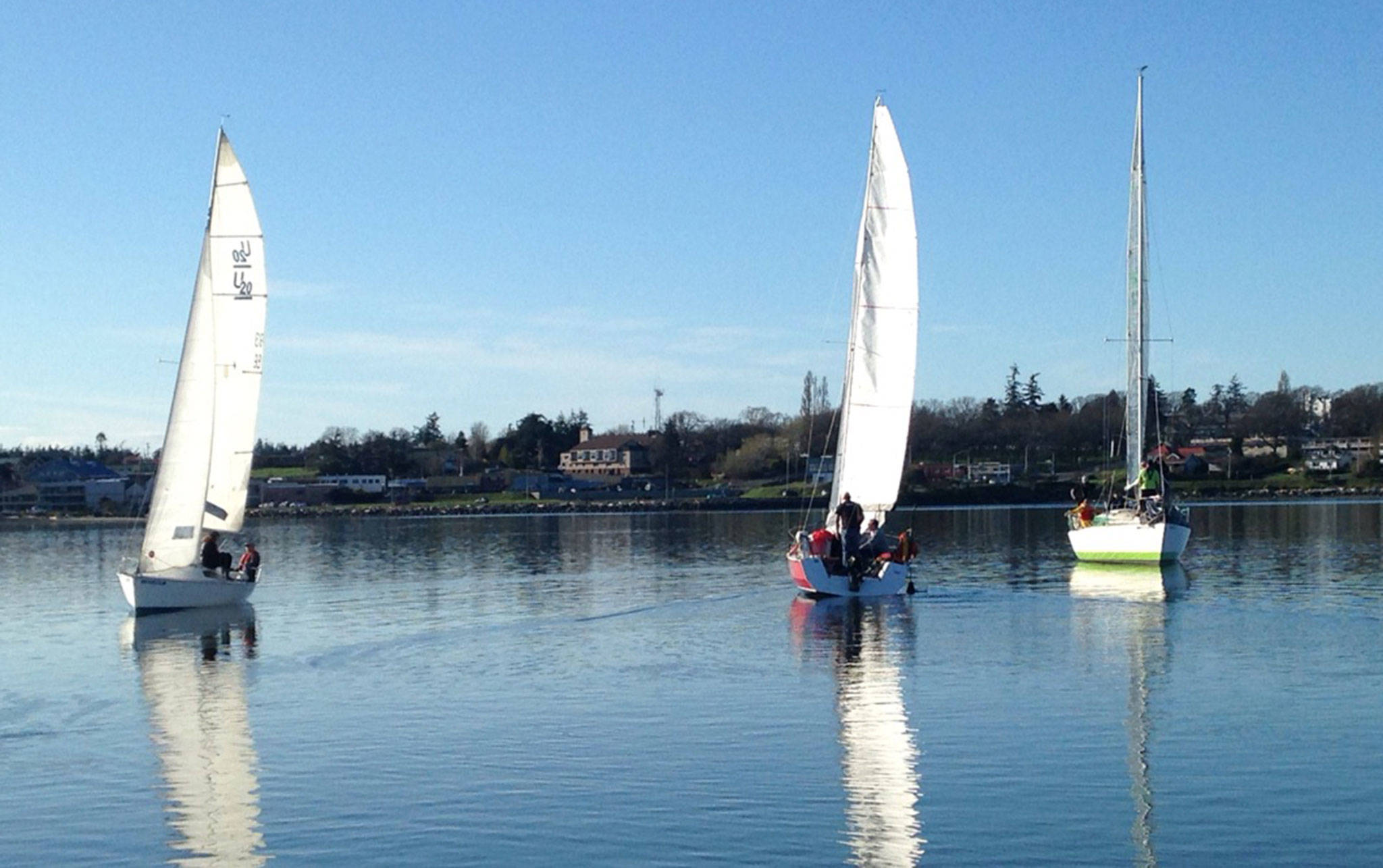 From left, Slingshot, Vertigo and Gadzooks search for a breeze. (Photo by Byron Skubi)