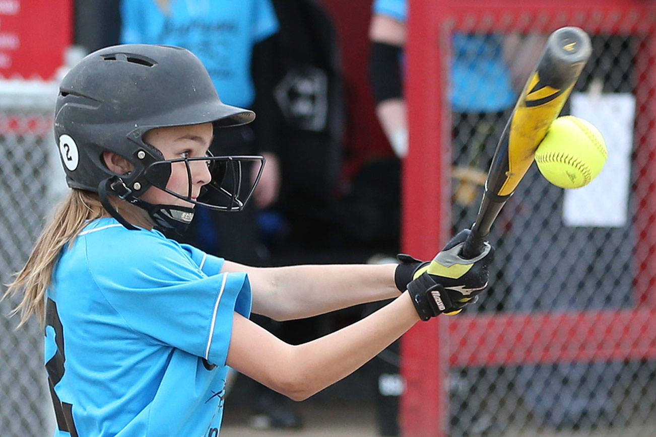Central Whidbey tops NW Gold / Junior softball