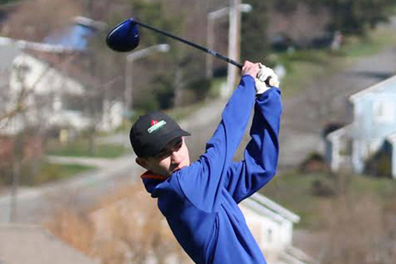 Krantz earns trip to state tournament / Boys, girls golf