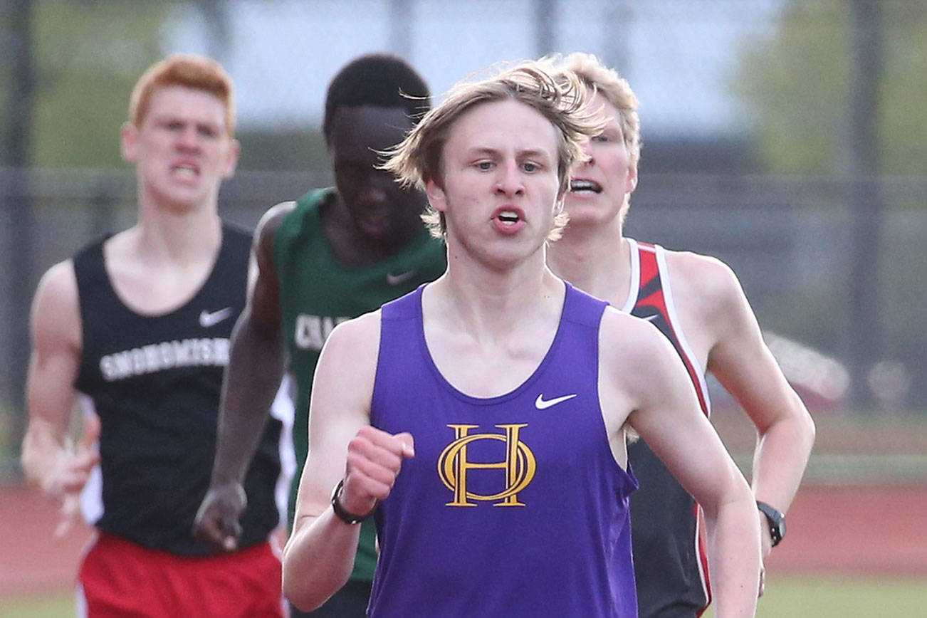 Oak Harbor in third after first day of divisional meet / Track