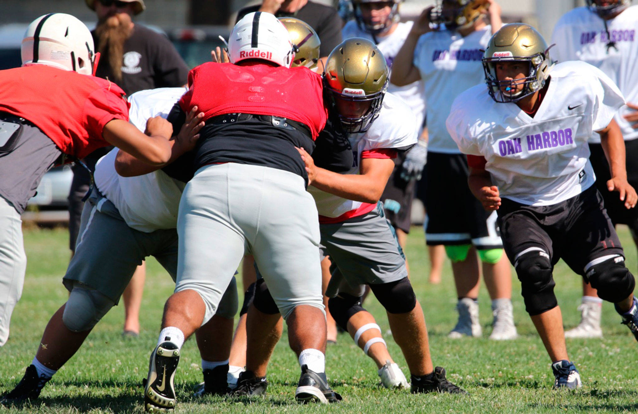 Michael Fisken and Nathaniel Nunez double-team a Sunnyside defender.