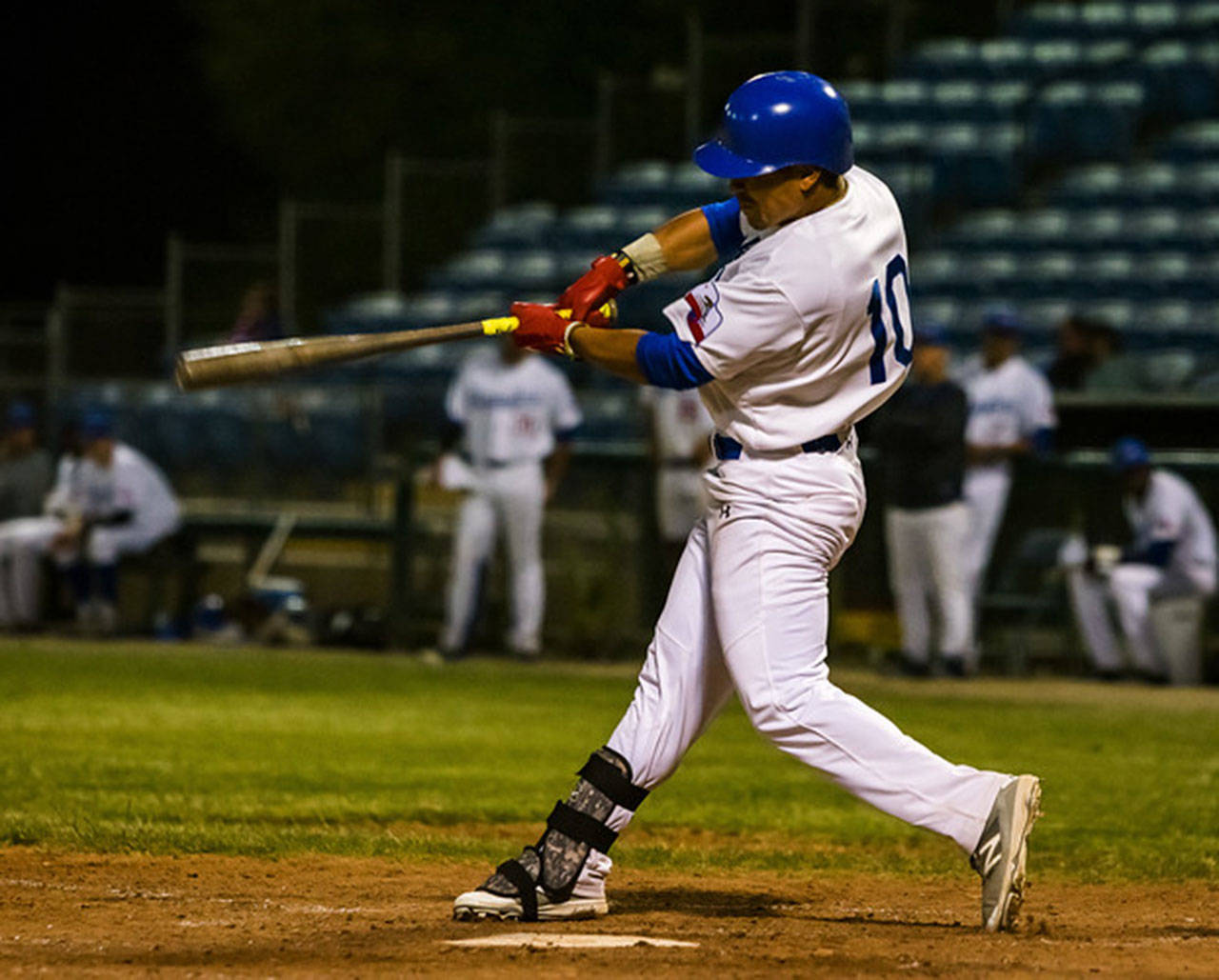 Jay Stout rips a hit for the Train Robbers. (Photo by Jennifer Johnson)