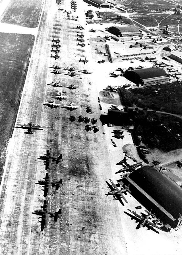 An aerial photo shows NAS Whidbey in the 1940s.