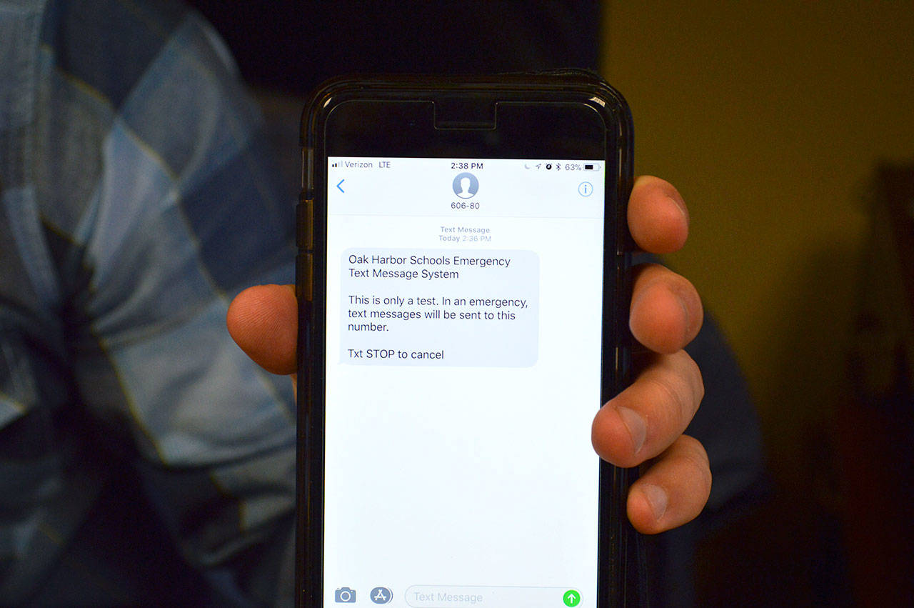 Oak Harbor Public Schools adopts text alert system
