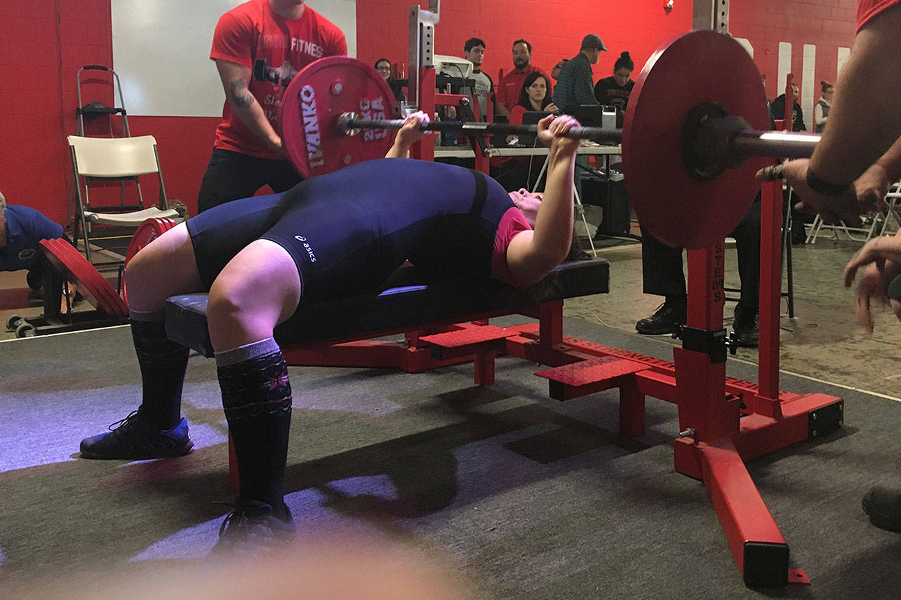Phay wins title, qualifies for national meet / Powerlifting