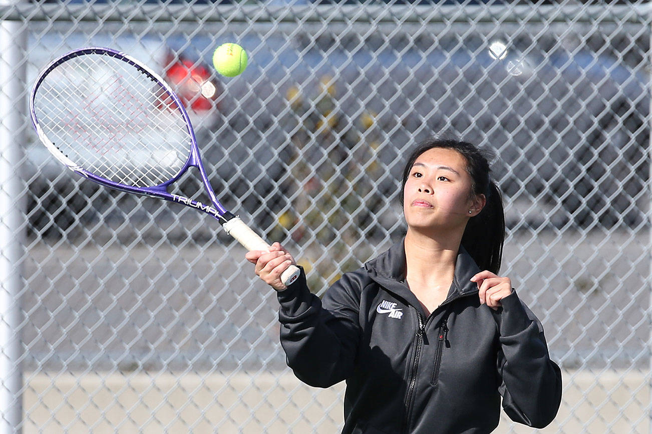 ‘Cats nearly upset Spartans / Tennis