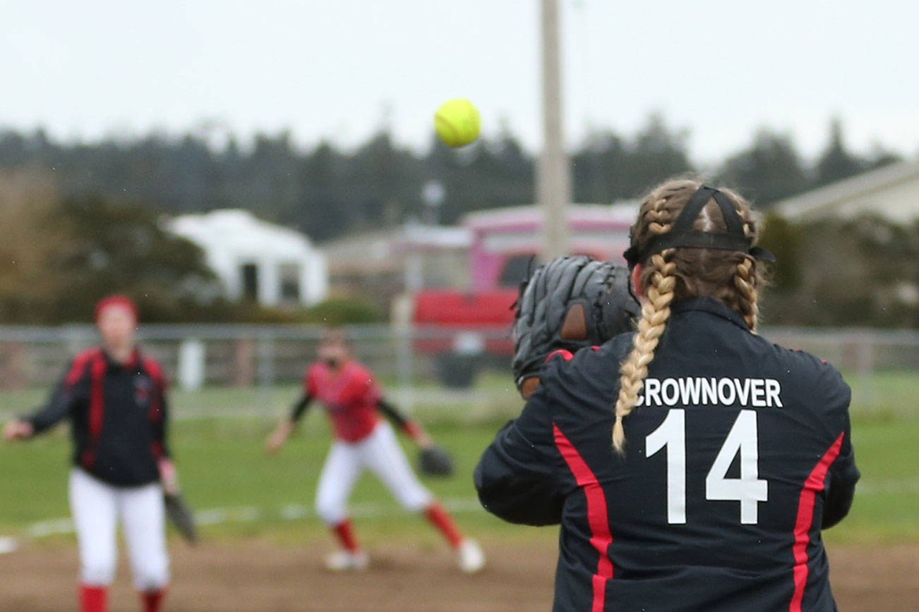 Coupeville wraps up conference title / Softball