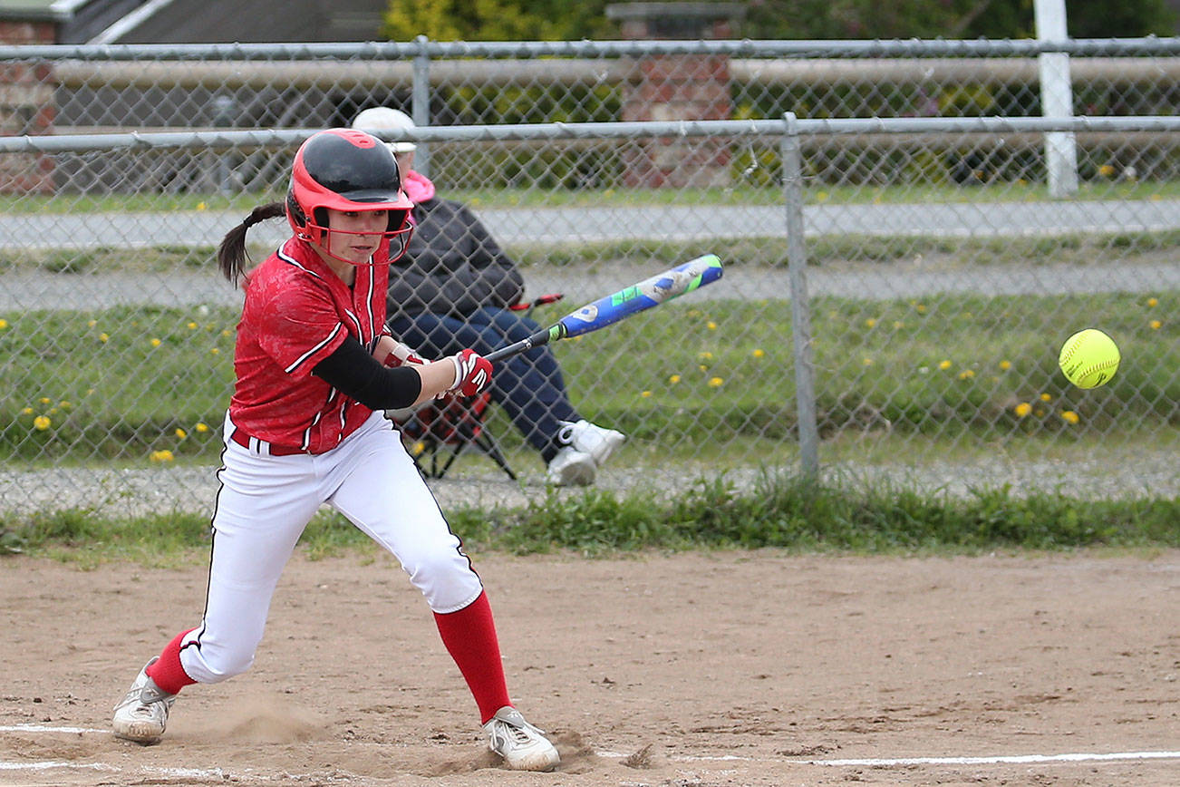 9-run 4th inning equals big win for Wolves / Softball
