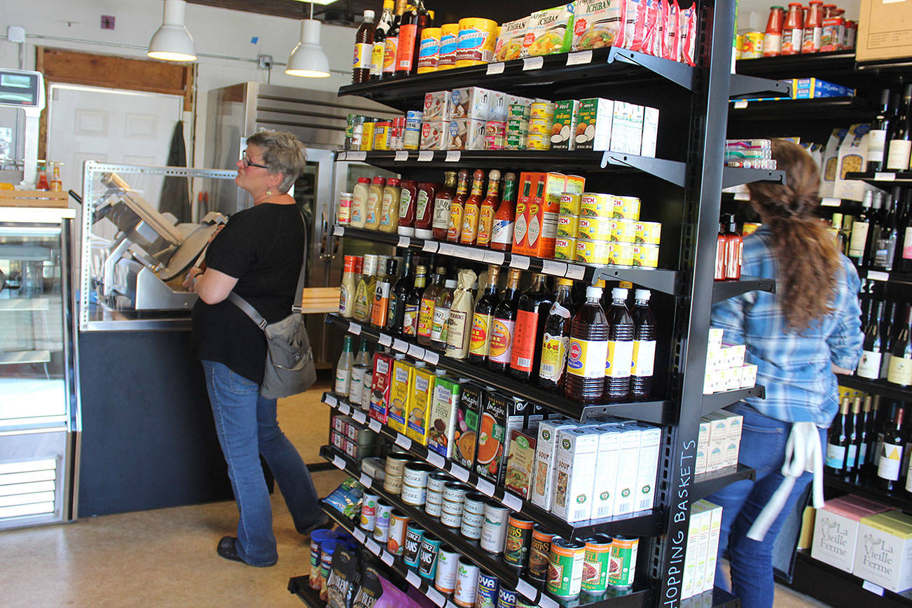 Store and deli opens for business in Greenbank
