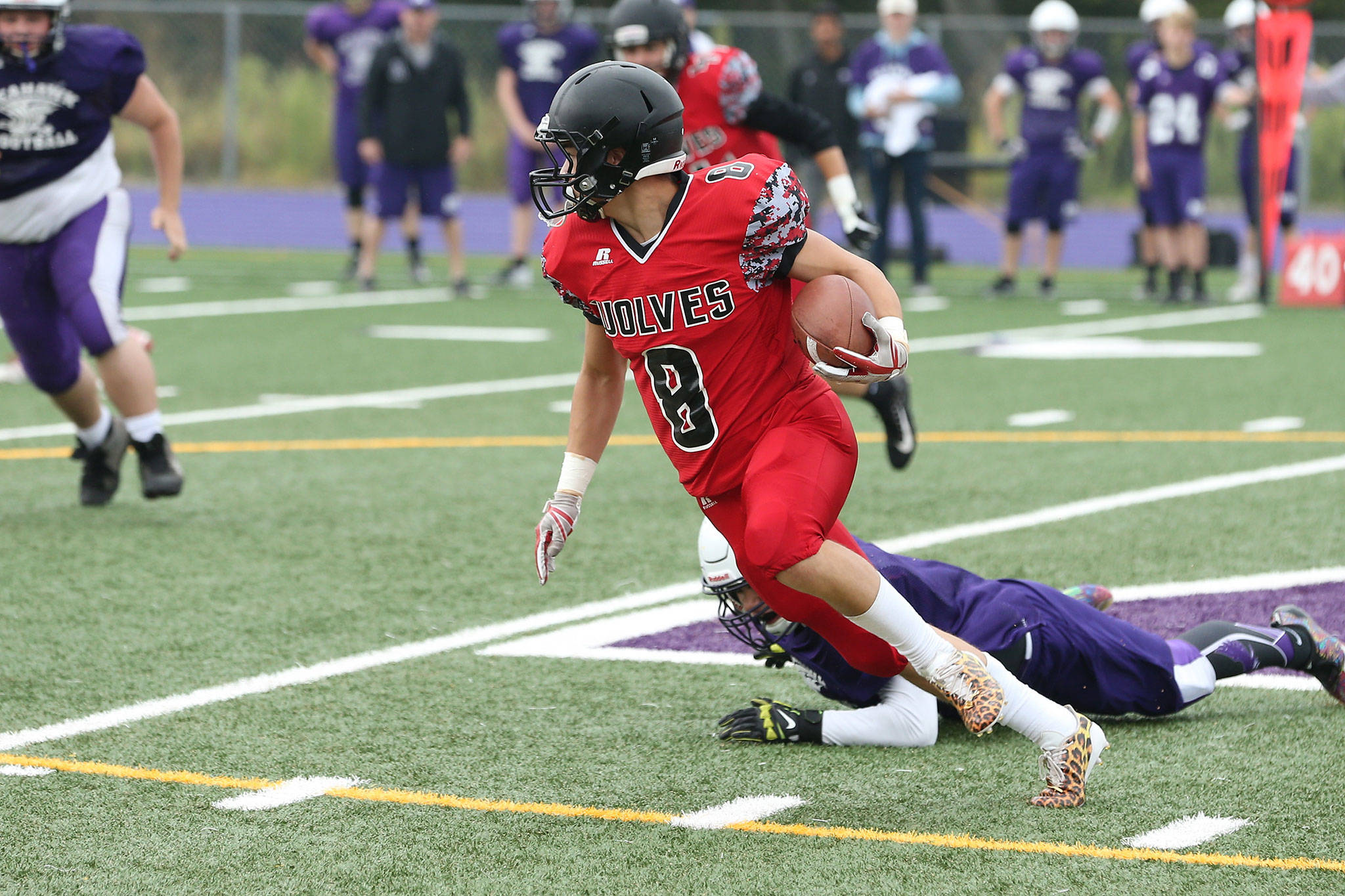 Coupeville’s Sean Toomey-Stout leaves an Anacortes defender behind in Saturday’s jamboree. (Photo by John Fisken)