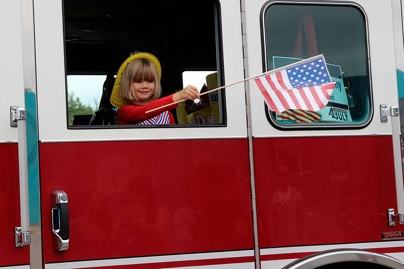 Patriotism on parade in Oak Harbor