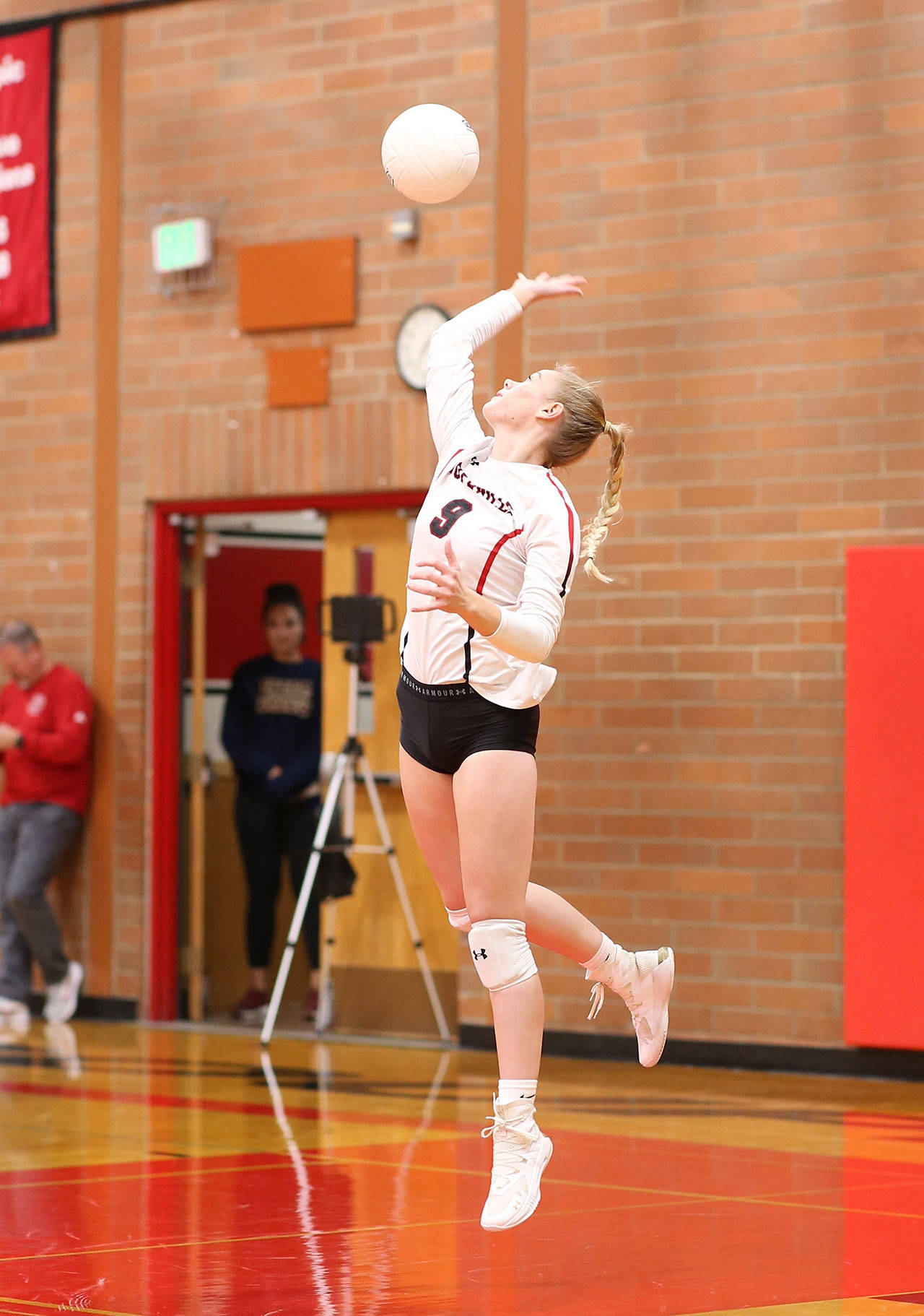Chelsea Prescott serves in the first set of Monday’s match with King’s.(Photo by John Fisken)