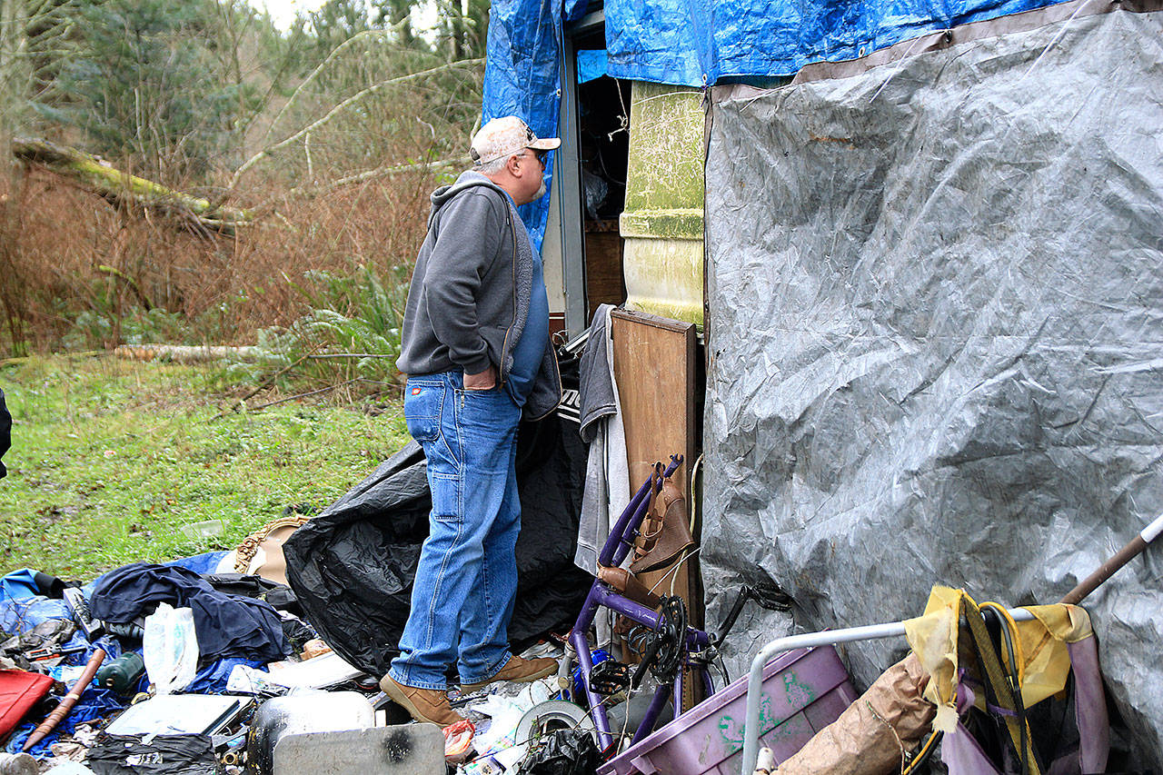 Island County conducts homeless tally