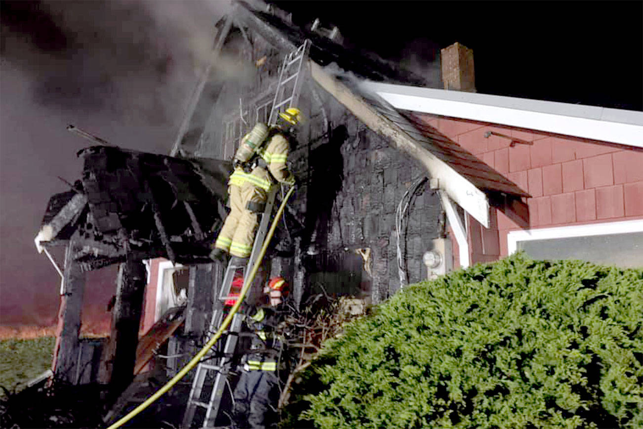 Blaze damages exterior of Freeland home Whidbey NewsTimes