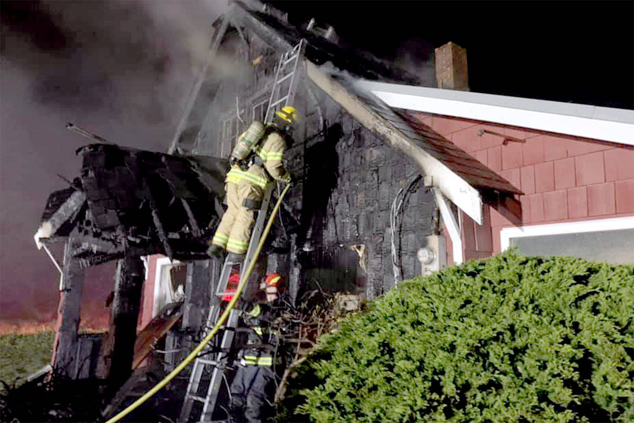 Blaze damages exterior of Freeland home