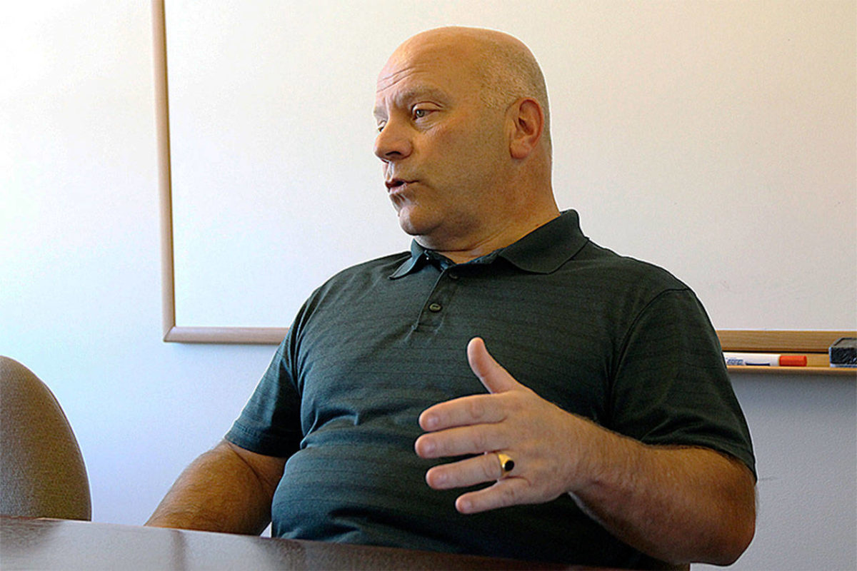 Whidbey law enforcers differ on use of carotid hold Whidbey NewsTimes