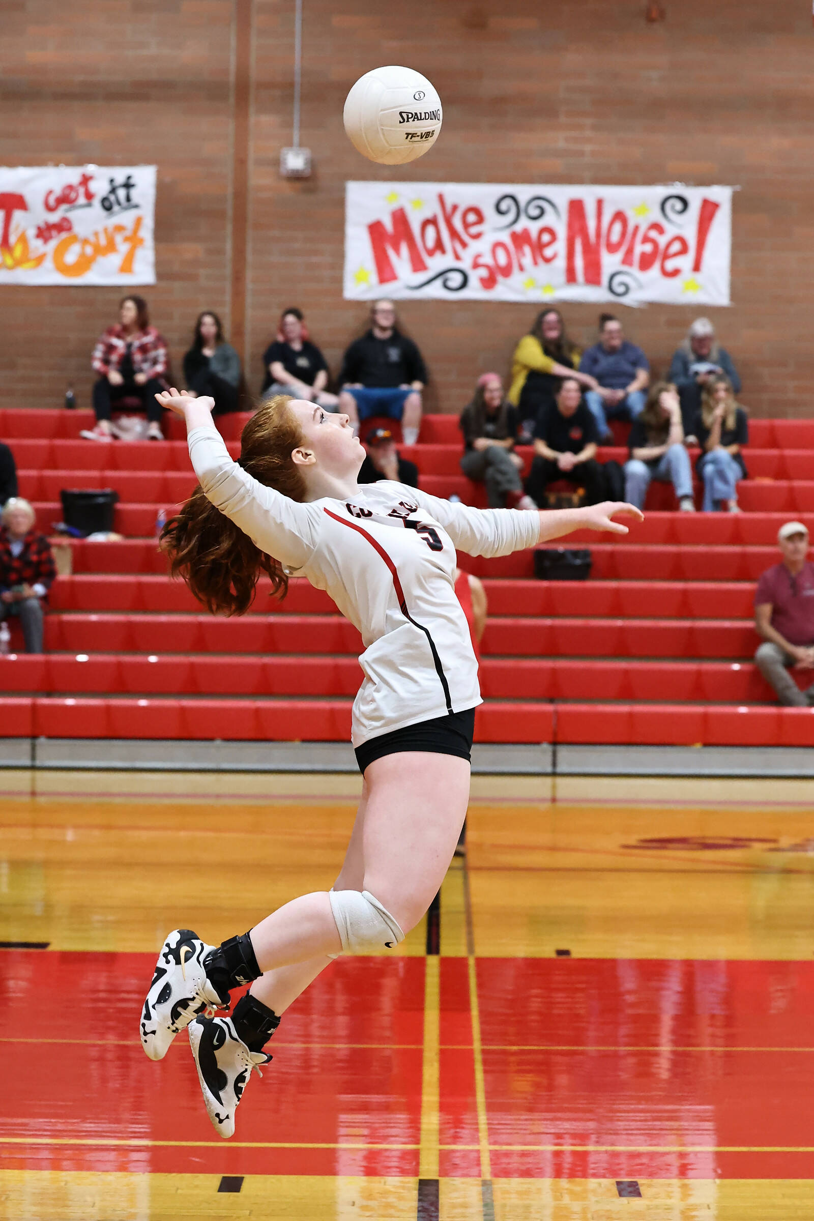 Photo by John Fisken
Maddie Georges serves during Coupeville’s Oct. 15 match against Neah Bay. She is Coupeville’s top server and leads the team in aces. Coupeville defeated Neah Bay 3-1. Coupeville High School’s varsity volleyball team is 8-3 overall this season.