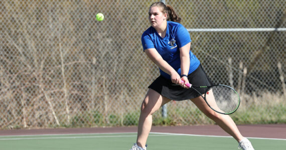 Photo by John Fisken
Junior Katya Schiavone of South Whidbey played 2nd singles and won 6-2, 7-6.