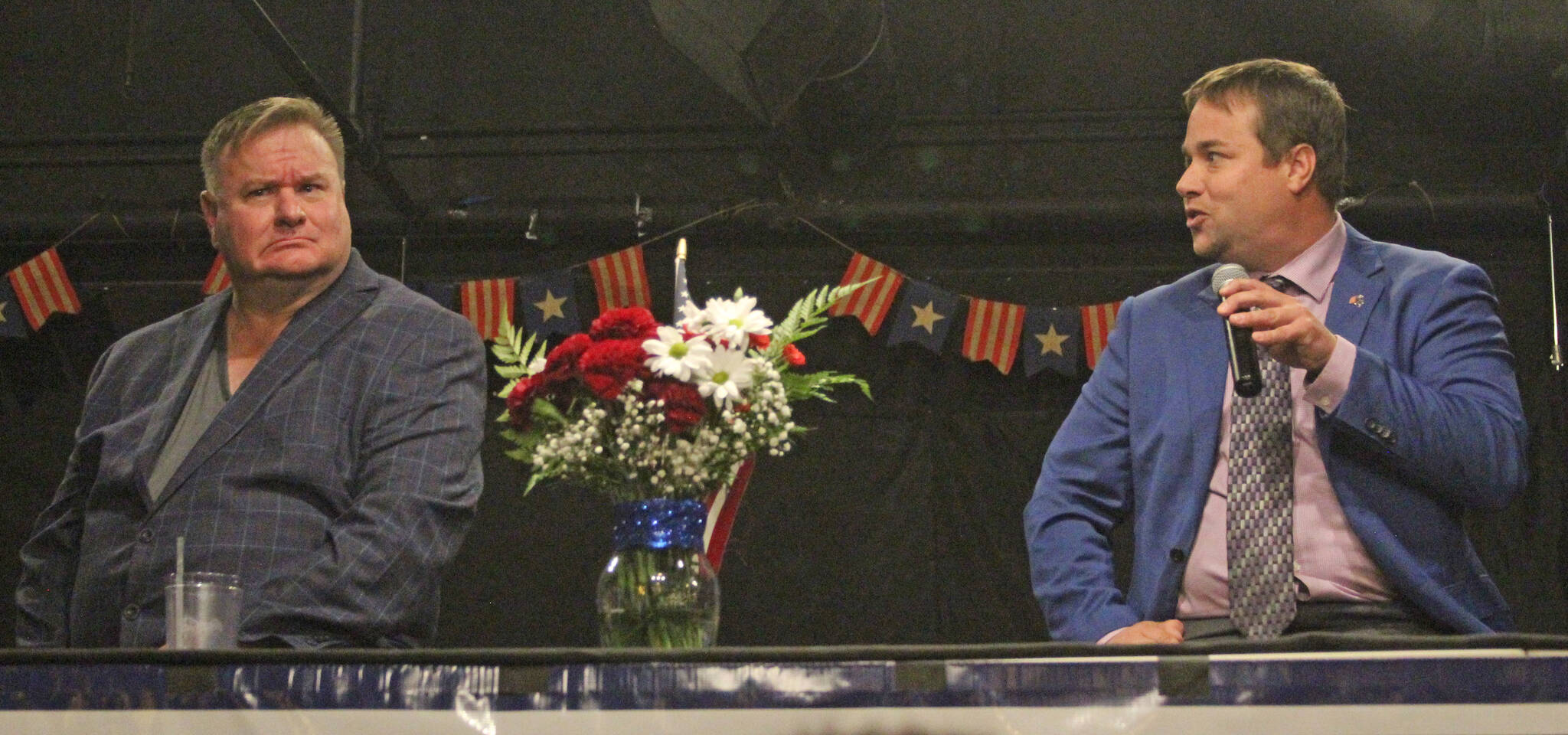 Photo by Karina Andrew/Whidbey News-Times
Mayoral candidates Ronnie Wright, left, and Shane Hoffmire face off at a Chamber of Commerce candidate forum Oct. 11.
