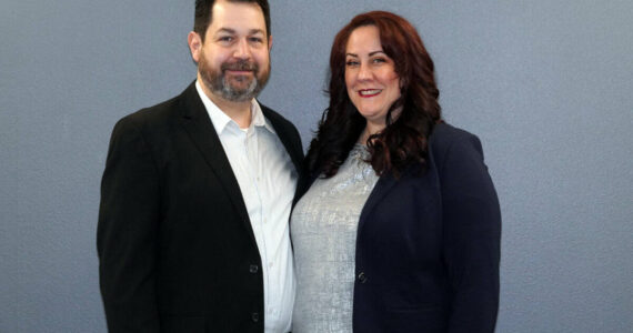Jonathan Edmiston and Sarah Gallella - your local Oak Harbor area Farmers Insurance agents.