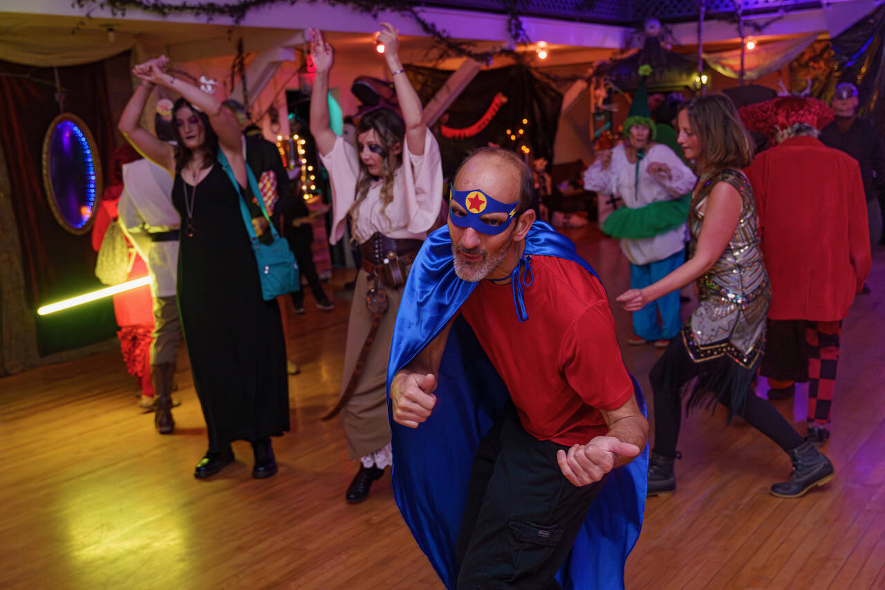 Photo by David Welton
The Black Cat Ball is a highlight of Halloween on South Whidbey each year.