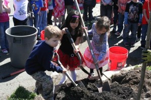 Kindergartners Aiden Burnett