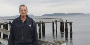Clinton resident Frank Burns returned to a Holocaust site he once entered as a soldier in Word War II.