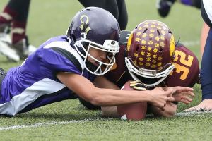 Two Oak Harbor teams qualify for championship game / Youth football