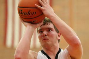 Sultan takes advantage of Wolves’ scoring droughts / Boys basketball