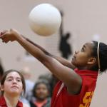 Panthers, Cougars square off / Middle school volleyball
