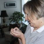 Coupeville couple has its hands full with hummingbirds