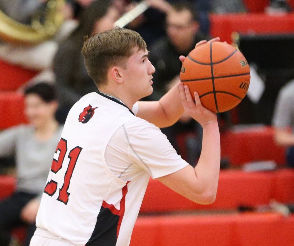 Ethan Spark takes aim in the game with Port Townsend Tuesday. (Photo by John Fisken)