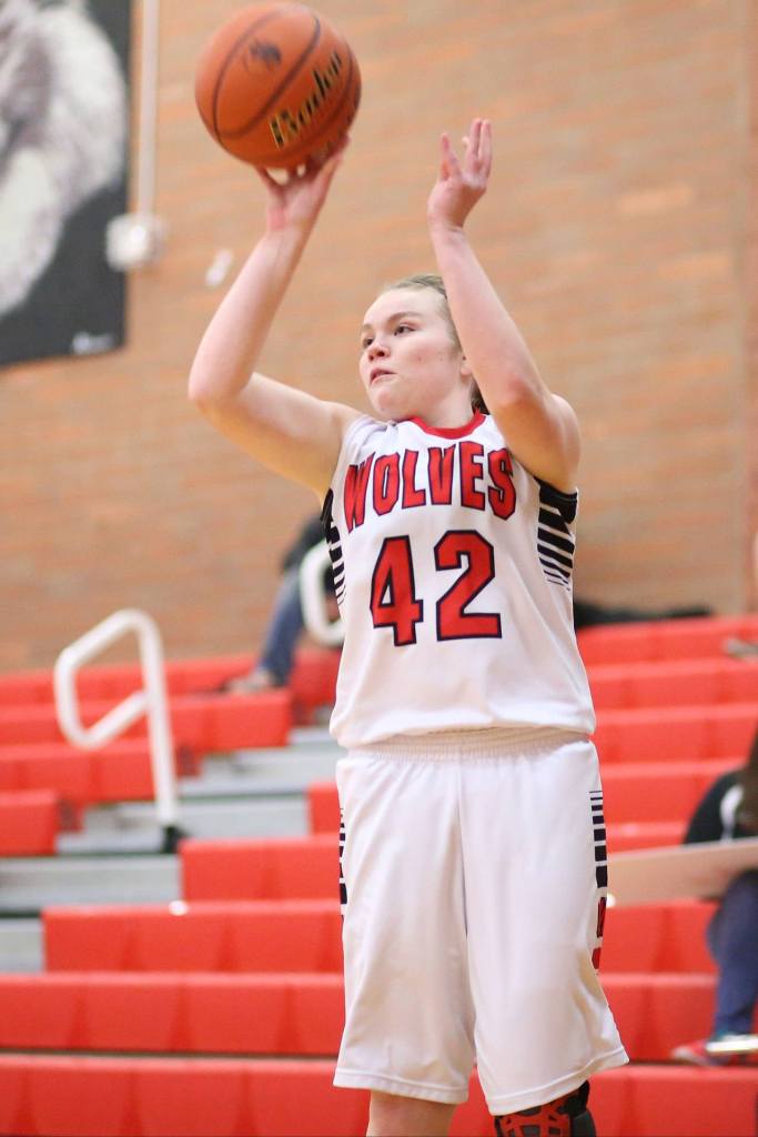 Kailey Kellner fires a jumper in Friday&rsquo;s game with Chimacum. (Photo by John Fisken)