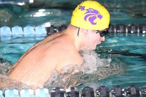 Wildcats fall in finale, turn attention to postseason / Swimming
