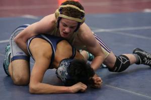 Oak Harbor takes fourth in JV championships / Wrestling